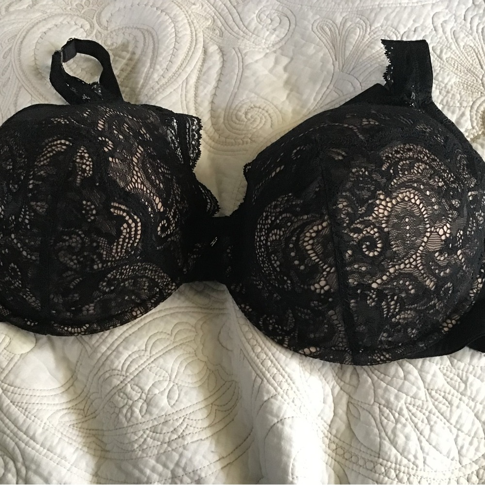 NWOT black lace bra